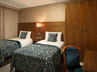 Отель The Royal Hotel & Leisure Centre Брей Двухместный номер с 2 отдельными кроватями-2
